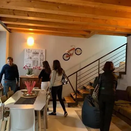 Apartment ***penthouse 4 Min To Arena Inside Fortress ! Verona
