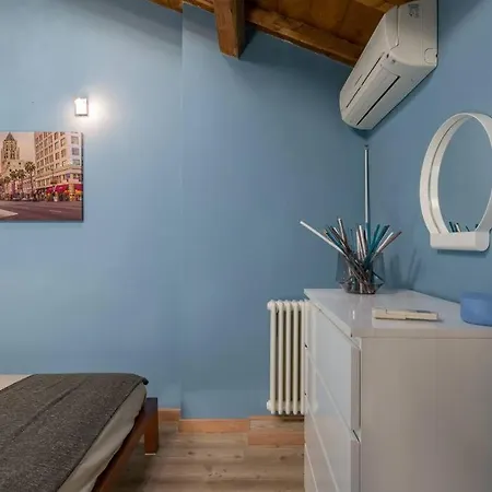 ***penthouse 4 Min To Arena Inside Fortress ! * Verona